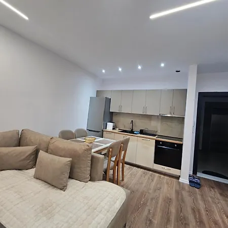 Univers Apartamento Tirana